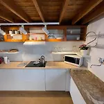 Domus *